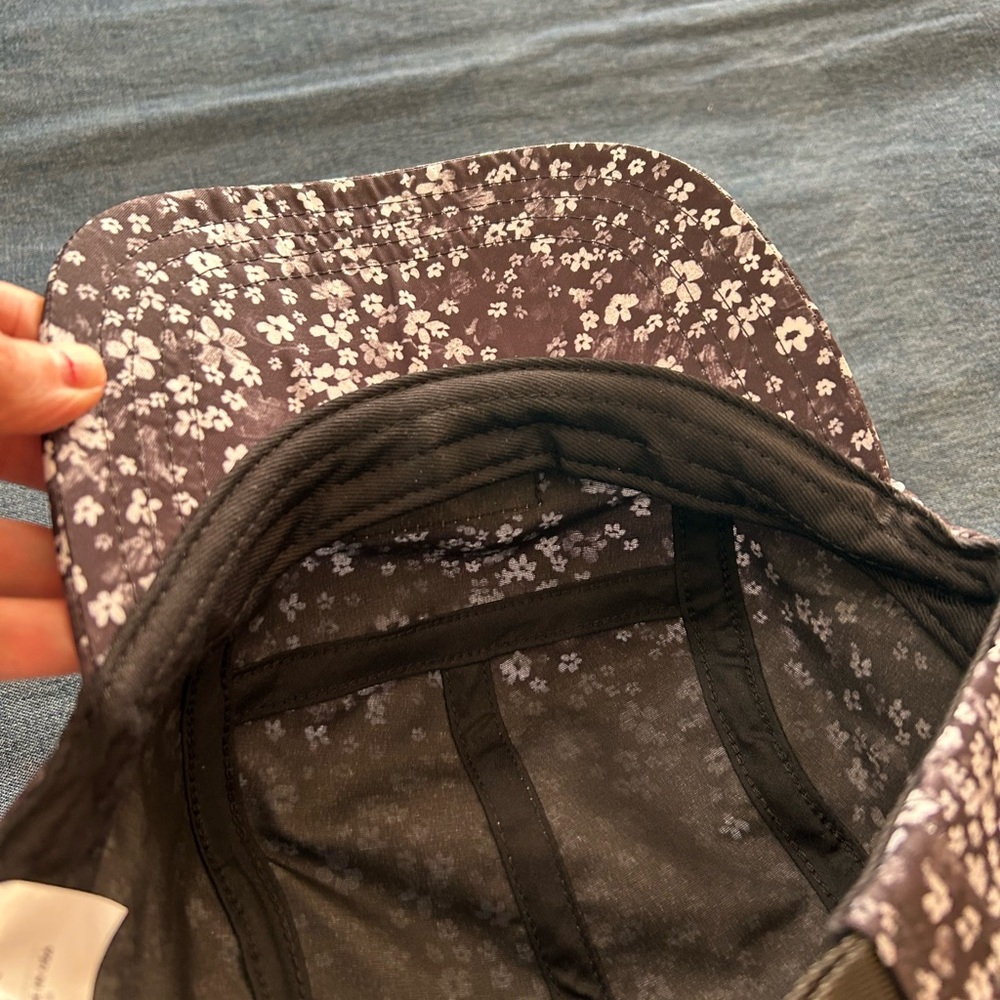 NWOT SKIDA Original Brim Hat. Color: Daisy Jones. Adjustable. Super cute! - Picture 7 of 10